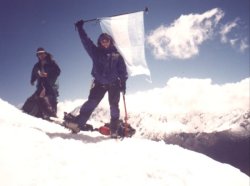 Con la celeste y blanca en la F! cumbre.