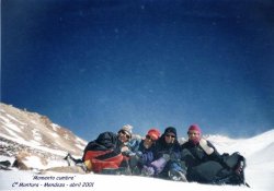 Momento cumbre - C Montura - Mendoza - Abril 2001